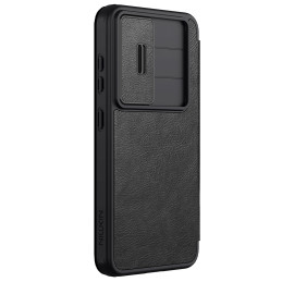 „Nillkin Qin Pro“ dėklas, skirtas „Samsung Galaxy S25“ su atlenkiama ir kameros dangteliu – juodas