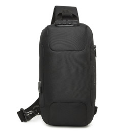 „Wozinsky Premium“ vieno peties apsaugota miesto kuprinė su organizatoriumi ir USB USB – juoda