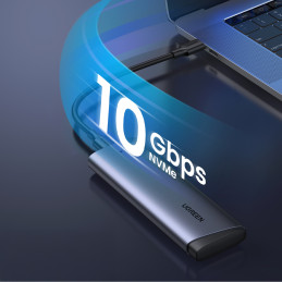„Ugreen CM767 M.2 NVMe PCIe SSD“ korpusas – sidabrinis