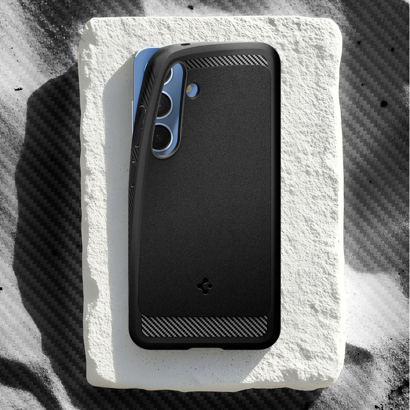 „Spigen Rugged Armor Mag MagSafe“ dėklas, skirtas „Samsung Galaxy S25“ – matinės juodos spalvos