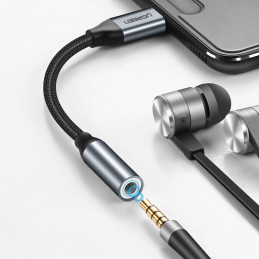 Ugreen ausinių adapteris su 3,5 mm mini lizdu prie USB tipo C 10 cm pilkos spalvos (30632)