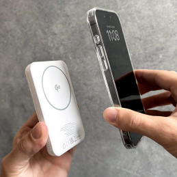 „Puro Mag Plus“ išorinė baterija, 5000 mAh, 20 W, Qi2, suderinama su „MagSafe“ 1 USB-C maitinimo šaltiniu – balta