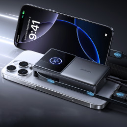 „Joyroom JR-PR1“ 10000mAh 22,5W išorinė baterija su integruotu ištraukiamu USB-C laidu – juoda