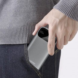 „Dudao K31“ 10000 mAh 22,5 W PD išorinė baterija su įmontuotu laidu – pilka