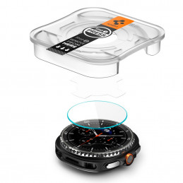 „Spigen Glas.TR Ez-Fit“ grūdintas stiklas, skirtas „Samsung Galaxy Watch 8 Classic“ 46 mm - skaidrus