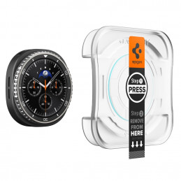 „Spigen Glas.TR Ez-Fit“ grūdintas stiklas, skirtas „Samsung Galaxy Watch 8 Classic“ 46 mm - skaidrus