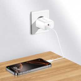 „Tech-Protect NCA30 PD 30W QC3.0 USB-A / USB-C“ sieninis įkroviklis – baltas