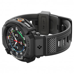 „Spigen Rugged Armor Pro“ dirželis, skirtas „Samsung Galaxy Watch 8 Classic“ (46 mm), matinės juodos spalvos.