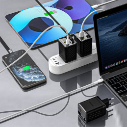 „Dudao A67EU GaN 67W“ sieninis įkroviklis su įmontuotu ištraukiamu USB-C maitinimo laidu – juodas