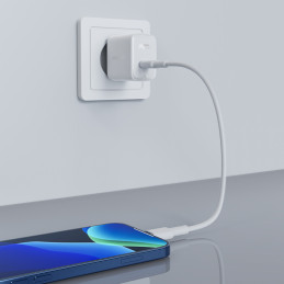 Acefast GaN USB tipo C sieninis įkroviklis 30 W, PD, QC 3.0, AFC, FCP baltas (A21 baltas)