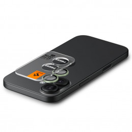 „Spigen Optik Pro GLAS.TR EZ FIT“ kameros dėklai, 2 vnt. pakuotė, skirti „iPhone 16 / 16 Plus / 17“ – žali