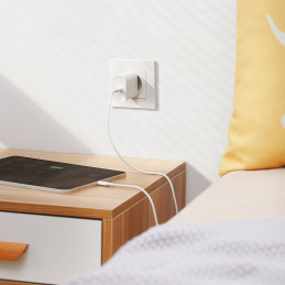 Ugreen greitas USB Type C maitinimo tiekimas 30 W Quick Charge 4.0 įkroviklis baltas (70161)