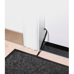 Ugreen plokščias kabelis Ethernet pataisos laidas RJ45 Cat 6 UTP 1000 Mbps 5 m juodas (NW101 50187)
