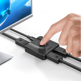 Ugreen CM430 signalo skirstytuvas, 2x DisplayPort (įvestis) iki 1x DisplayPort (išėjimas) 4K/ 1080p juodas jungiklis (60...