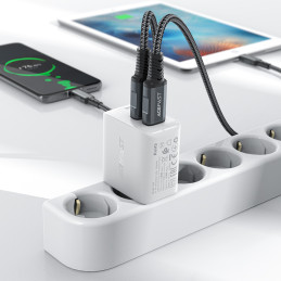 Acefast sieninis įkroviklis 2x USB 18W QC 3.0, AFC, FCP baltas (A33 baltas)