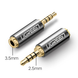 Ugreen garso adapterio jungtis 2,5 mm kištukinis lizdas 3,5 mm moteriškas juodas (20501)