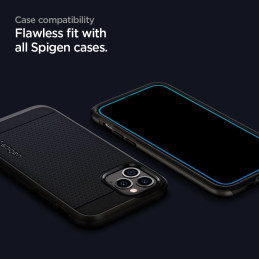 Spigen Glass FC grūdintas stiklas skirtas iPhone 12 / iPhone 12 Pro - juodas