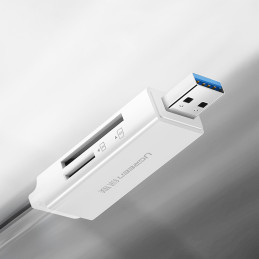 „Ugreen“ nešiojamasis TF/ SD kortelių skaitytuvas, skirtas USB 3.0, baltas (CM104)
