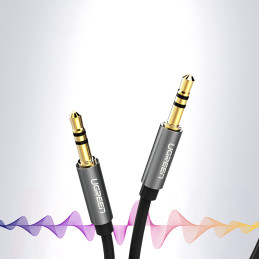Ugreen AV119 10737 garso kabelio mini lizdas 3,5 mm / mini lizdas 3,5 mm 5 m - juodas