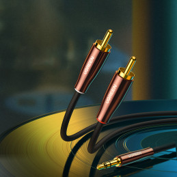 Ugreen kabelio garso kabelis 3,5 mm mini lizdas (vyriškas) - 2RCA (kištukinis) 2 m varinis (AV170)
