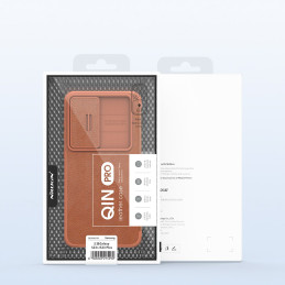Nillkin Qin Leather Pro Case Dėklas, skirtas Samsung Galaxy S23+ dangtelis su apverčiama kameros apsauga, ruda