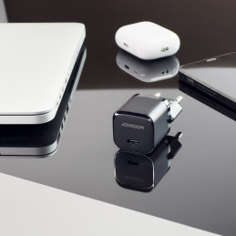 Mini USB C 20W PD Joyroom JR-TCF02 įkroviklis - juodas