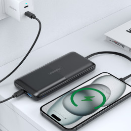 Choetech B654 10000mAh 22,5W USB-A / USB-C / mikro USB maitinimo blokas su įmontuotu USB-C / Lightning kabelis - juodas