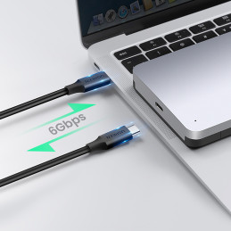 Ugreen CM300 70499 skyrius 2,5 colio SATA 3.0 6Gbps kietajam diskui – pilkas + USB-C – USB-C laidas 0,5 m