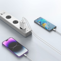 Tech-Protect NC30W tinklo įkroviklis 2x USB-C PD 30W / USB-A QC 3.0 - baltas