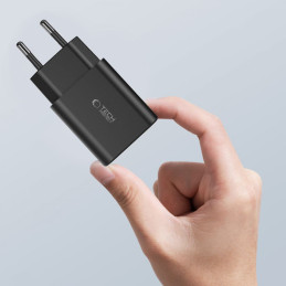 Tech-Protect NC30W USB-C PD 30W / USB-A QC 3.0 tinklo įkroviklis - juodas