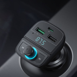 Ugreen FM Transmitter Bluetooth 5.0 automobilinis įkroviklis MP3 3x USB TF micro SD 4.8 A juodas (CD229)