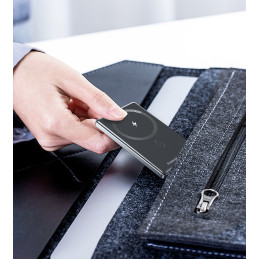 Choetech B738 Super Slim 5000mAh 20W MagSafe / USB-C Powerbank – juodas