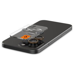 Spigen Optik Pro GLAS.TR ”EZ FIT” kameros apsauga 2-PACK, skirta iPhone 16 Pro / Pro Max - ruda