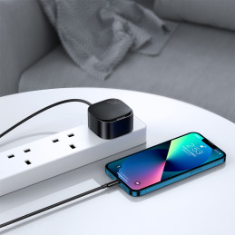 Mažas greitas USB įkroviklis Type C PD 20W JK kištukas juodas (L-P210)