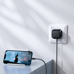 Mažas greitas USB įkroviklis Type C PD 20W JK kištukas juodas (L-P210)