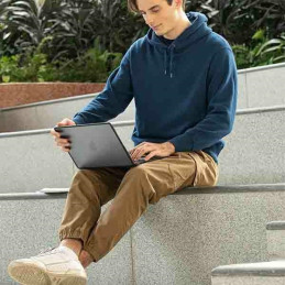Uniq Venture dėklas, skirtas MacBook Air 13" (2018-2022) - juodas