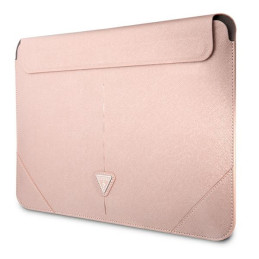 „Guess Saffiano Triangle Logo“ 14 colių nešiojamojo kompiuterio dėklas – rožinis