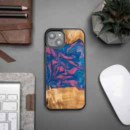 „Bewood“ unikalus „Vegas“ medžio ir dervos dėklas „iPhone 14“ – rožinis ir mėlynas