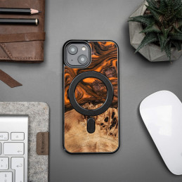 Unikalus „Bewood MagSafe“ oranžinės spalvos medžio ir dervos dėklas, skirtas „iPhone 15“ – oranžinis ir juodas