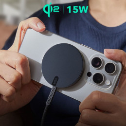 ESR Halolock Qi2 Mini belaidis įkroviklis 15W su MagSafe – juodas