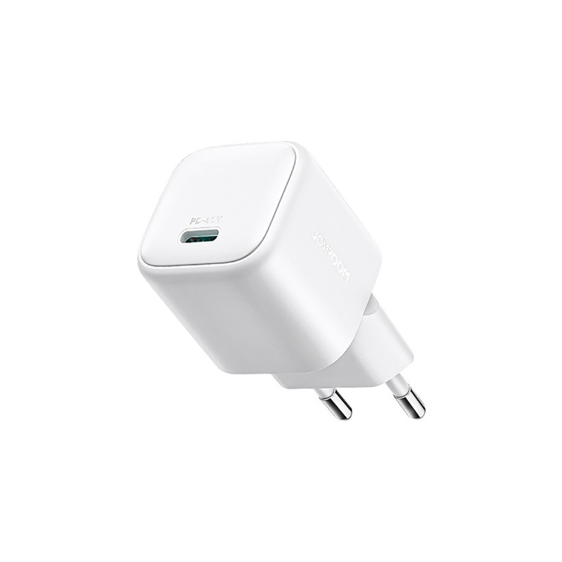„Joyroom JR-TCG15 Mini 30W GaN USB-C“ sieninis įkroviklis – baltas