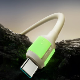 „Joyroom S-A53“ 3A USB-A - USB-C laidas su fluorescenciniu antgaliu, 1,2 m – smėlio spalvos