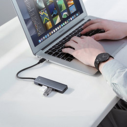 „Ugreen“ USB C tipo šakotuvo skirstytuvas - 4x USB 3.2 Gen 1 su USB-C maitinimo prievadu, pilkas (CM219 70336)
